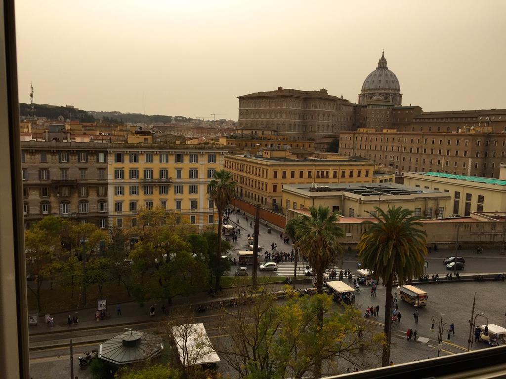 St Peter Bed In Rome Hotel Exterior photo